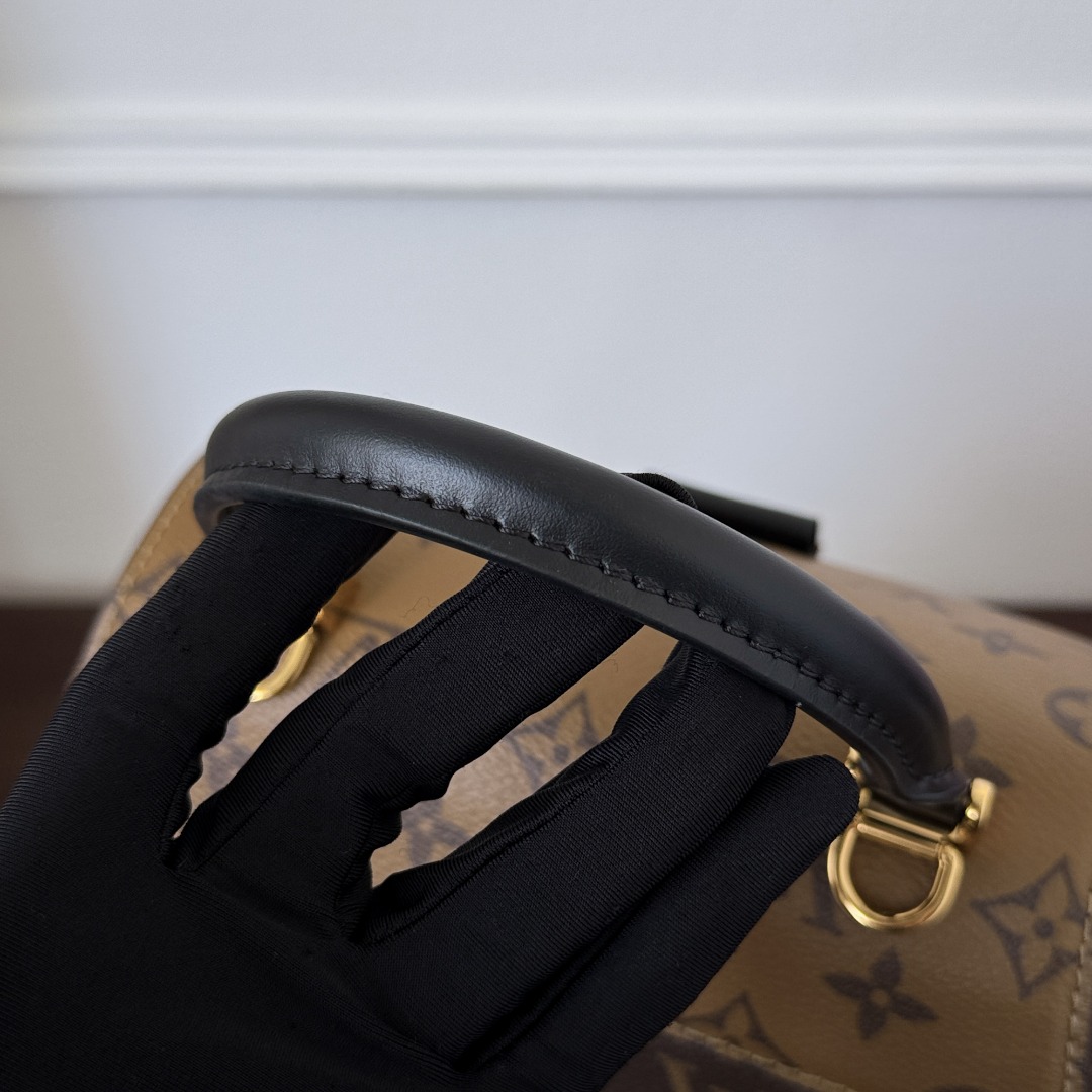 LV Tilsitt Monogram Reverse 7