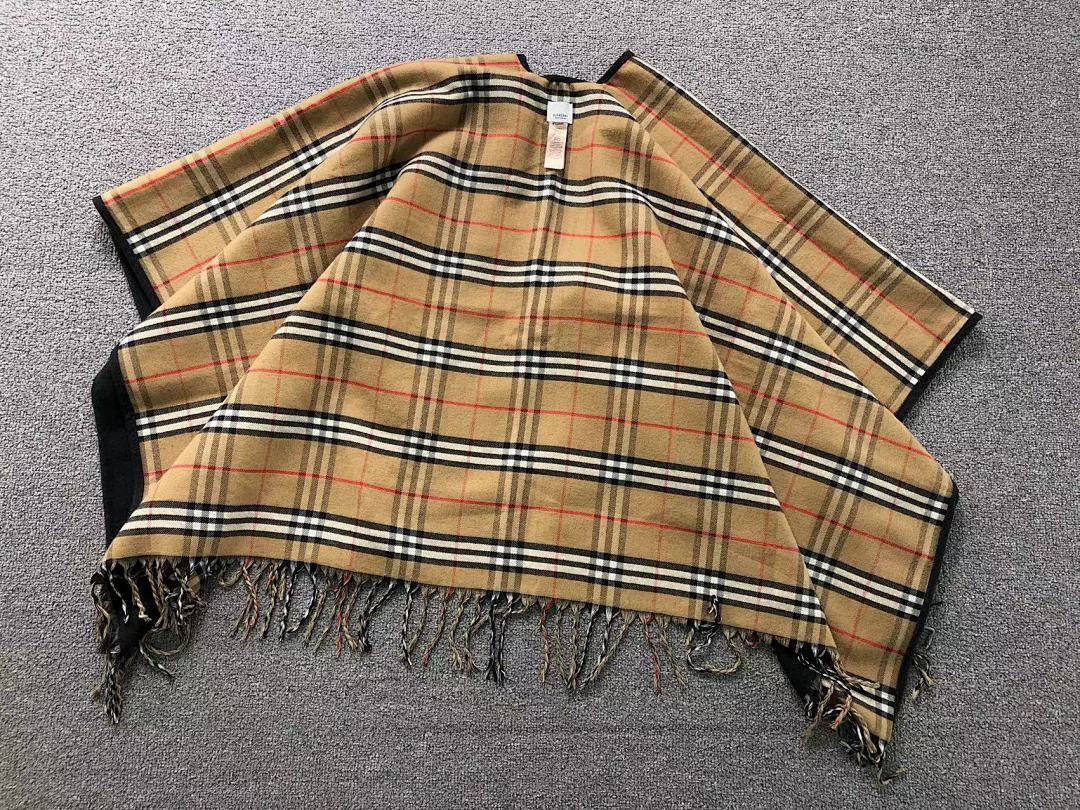 Capa xadrez contrastante (Xale) 9