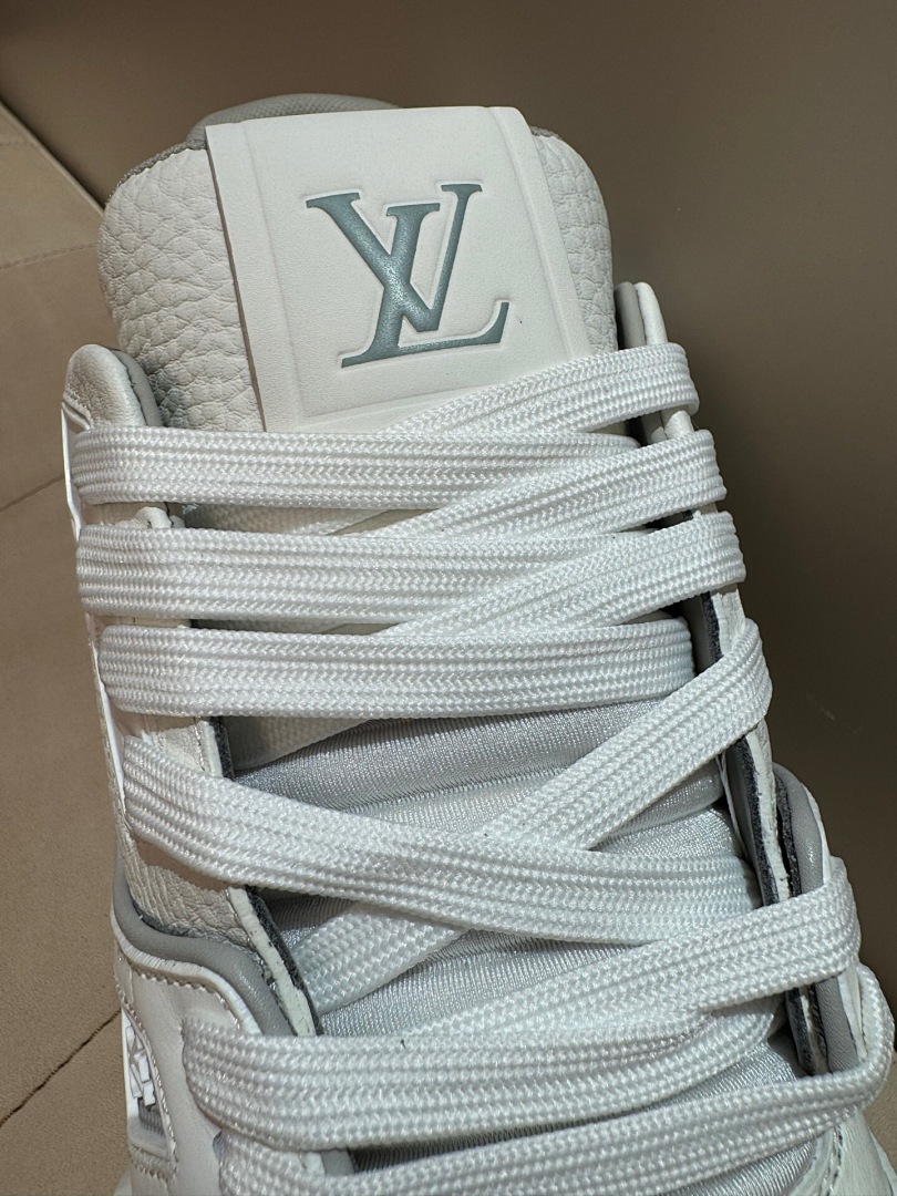 LV Trainer 18